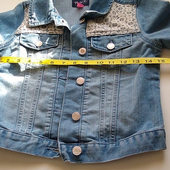 Place girls jean jacket with lace detail. Size M - Picture 7 of 8